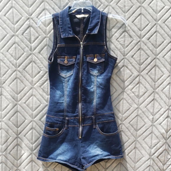 VIP jean romper